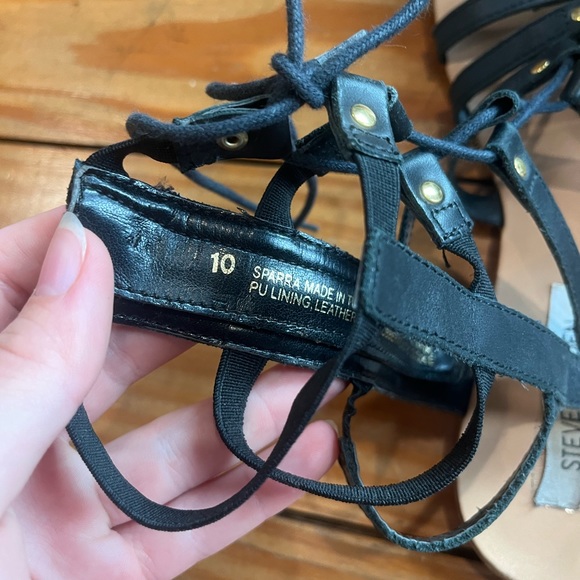 (36) *STEVE MADDEN SANDALS* - Picture 2 of 11